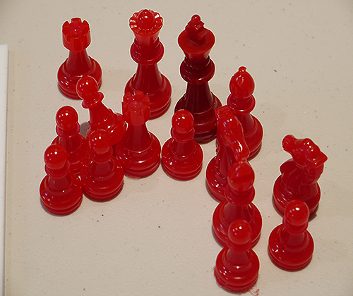 Crimson Chess Pieces - 16 Red Pieces